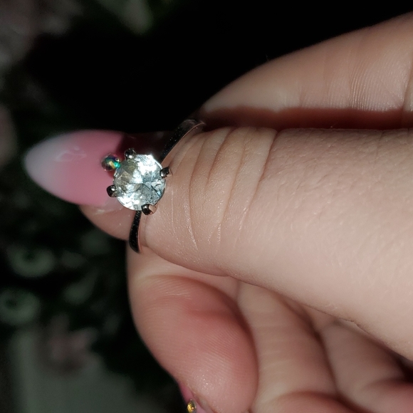 Avon Silver Ring - Picture 3 of 3